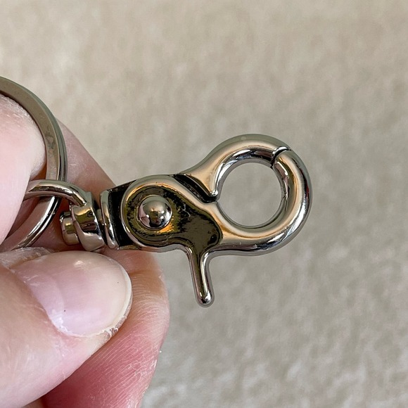 Sophia Caperelli Black Leather Belt Loop Purse Charm Clip Keychain - Picture 3 of 7